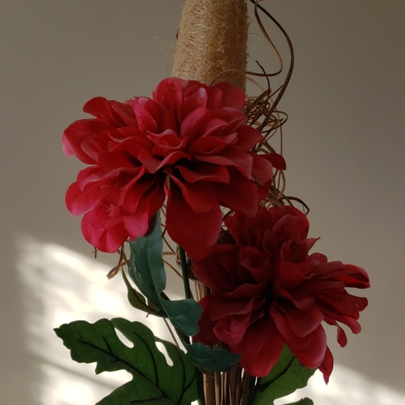 Beige vase - Picture 2 of 3